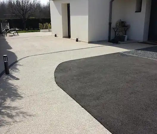 Béton désactivé et enrobé