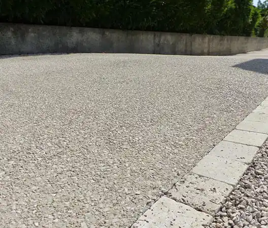 Béton désactivé et gravier