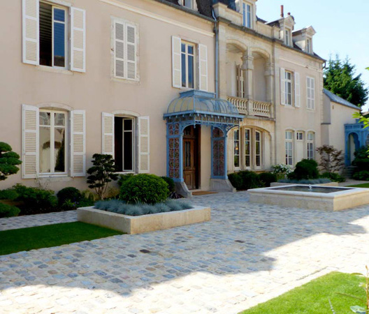 Un aménagement de jardin et la cour, photo 15