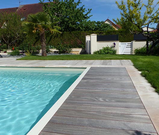 ChaCréation d’une piscine et aménagement des abords à Dijon 15