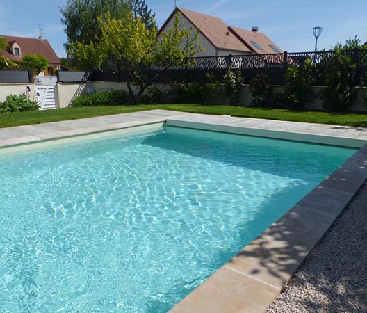 ChaCréation d’une piscine et aménagement des abords à Dijon 15