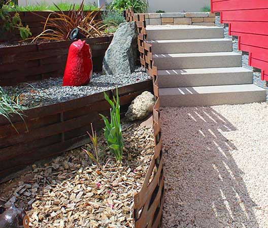 Création et habillage d’un talus paysager 18