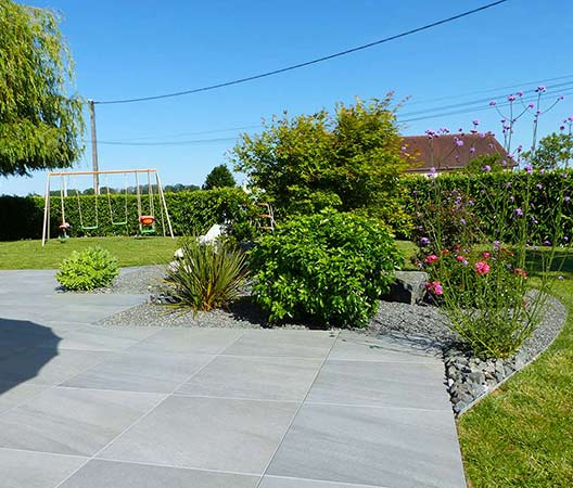 aménagement des extérieurs d’un jardin modern 12