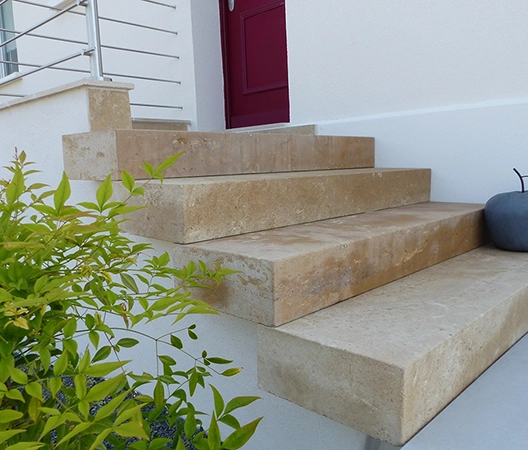 Ecalier en bloc marches