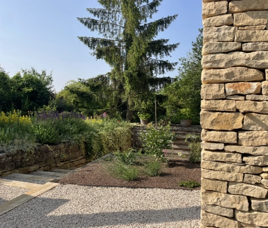 Entrée pierre sèche