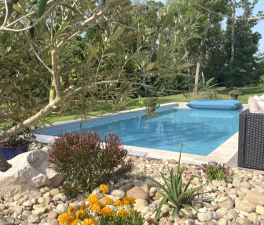 aménagement autour d une piscine