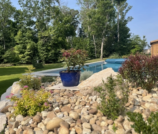 Massif mineral piscine